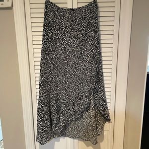Black and white speckled skirt